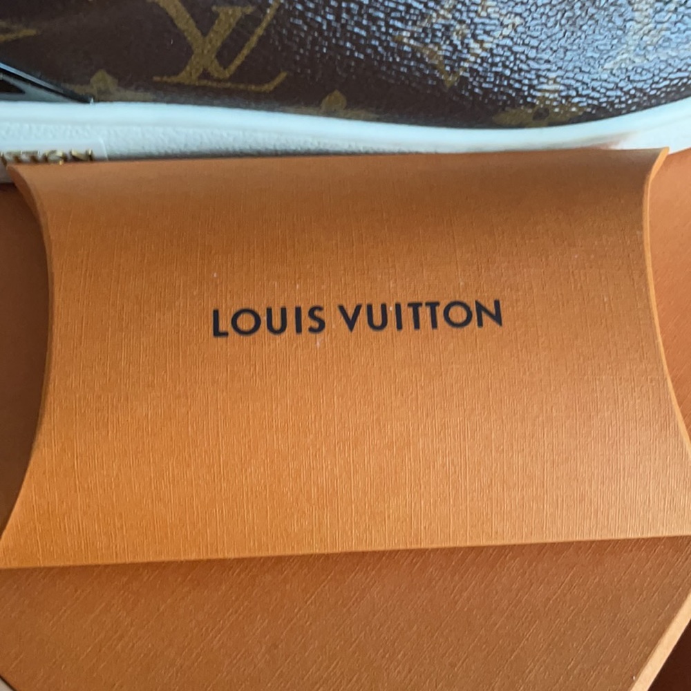COPY - Louis Vuitton Frontrow Sneaker size 37.5 - Picture 3 of 5